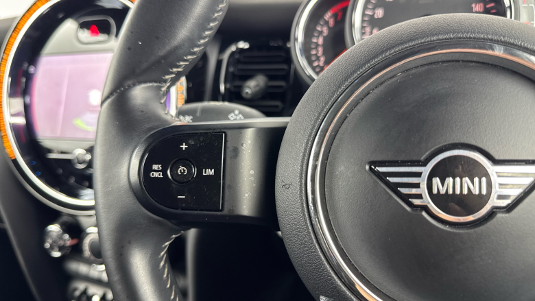 MINI Hatchback 1.5 Cooper Sport 3dr Auto Petrol Hatchback